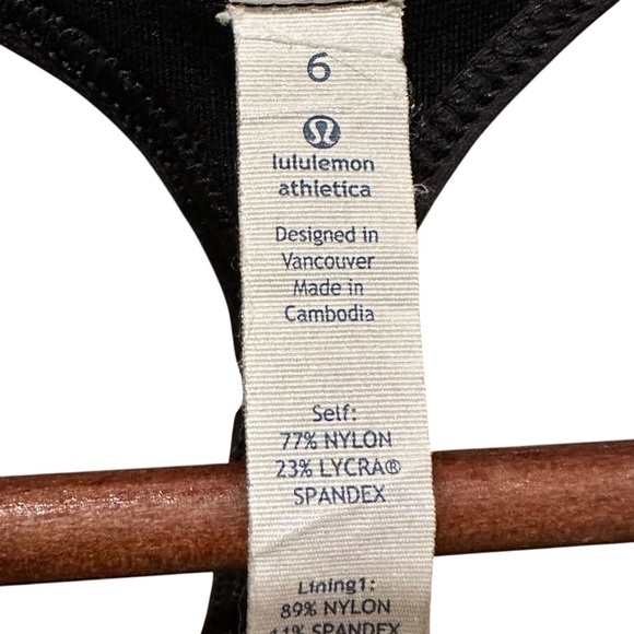 Lululemon Cool To Street Bra Black Zip Front Women’s Size 6 W2A57S - Picture 8 of 9